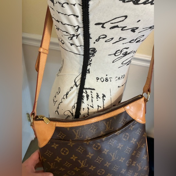 LOUIS VUITTON MONOGRAM ODEON MM CROSSBODY WITH COA - Picture 16 of 16